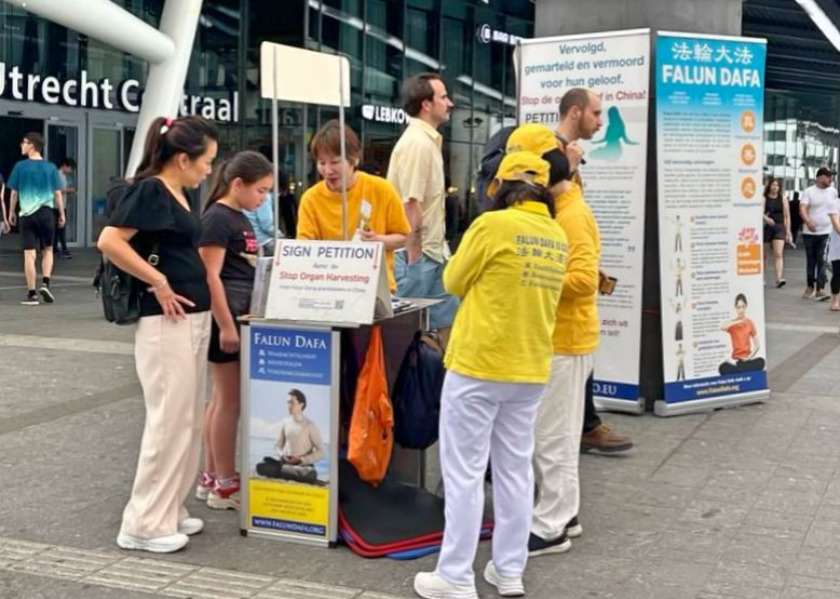 Image for article Utrecht, Hollanda: Çin'de Falun Dafa'ya Yönelik Zulmün Sonlandırılması İçin İnsanlar Destek Verdi