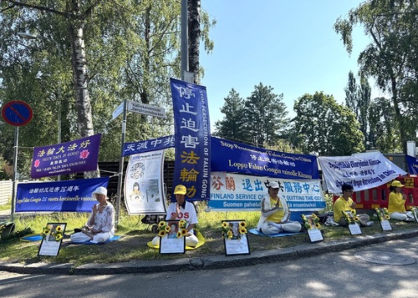 Image for article Finlandiya: Falun Gong Uygulayıcıları Bir Dizi Bilgilendirici Etkinlikle Kamuoyunda Farkındalık Yarattı