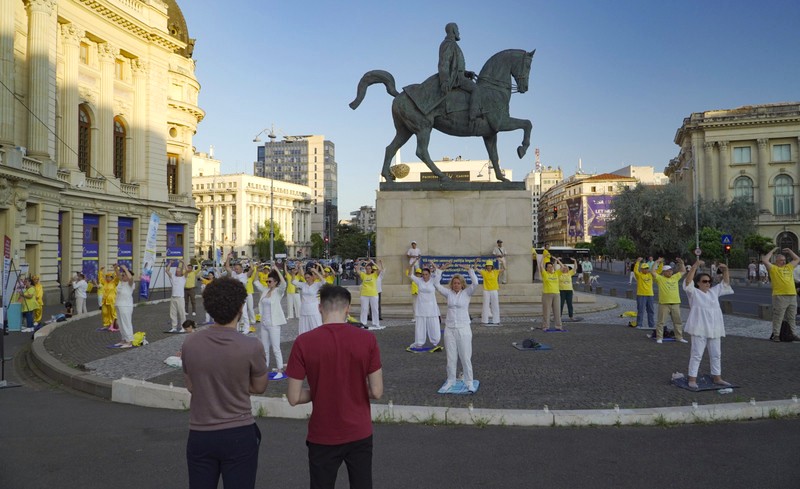 Image for article Romanya: Seçilmiş Yetkililer, ÇKP'nin Falun Gong'a Yönelik Uluslararası Baskısını Kınayan Ortak Açıklama Yayımladı