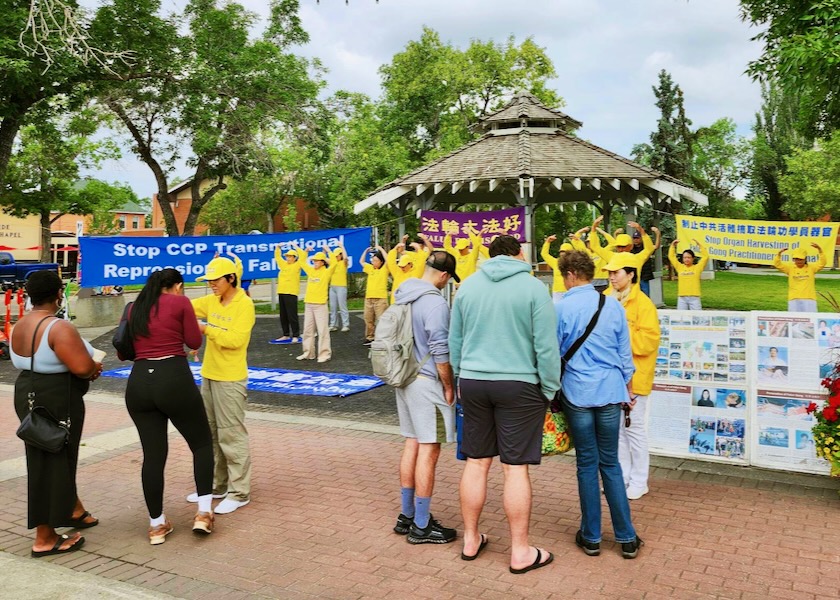 Image for article ​Edmonton, Kanada: ÇKP'nin Falun Dafa'ya Onlarca Yıldır Sürdürdüğü Zulme Karşı Çıkmak