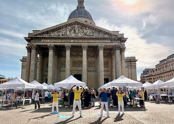 Image for article Fransa: Paris'te Çok Sayıda Dernek Forumunda Falun Dafa'nın Tanıtımı Yapıldı