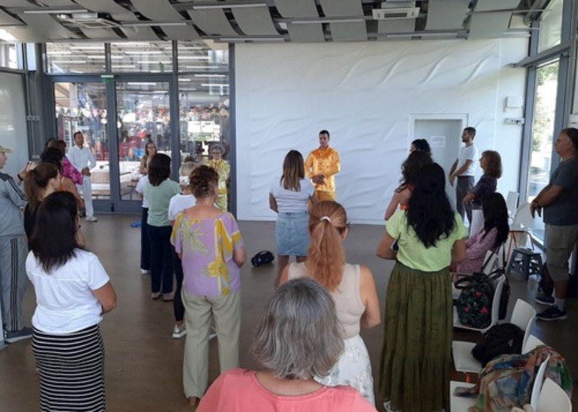 Image for article Bulgaristan: Burgas Sağlık Festivali'nde Falun Dafa'nın Tanıtımı Yapıldı