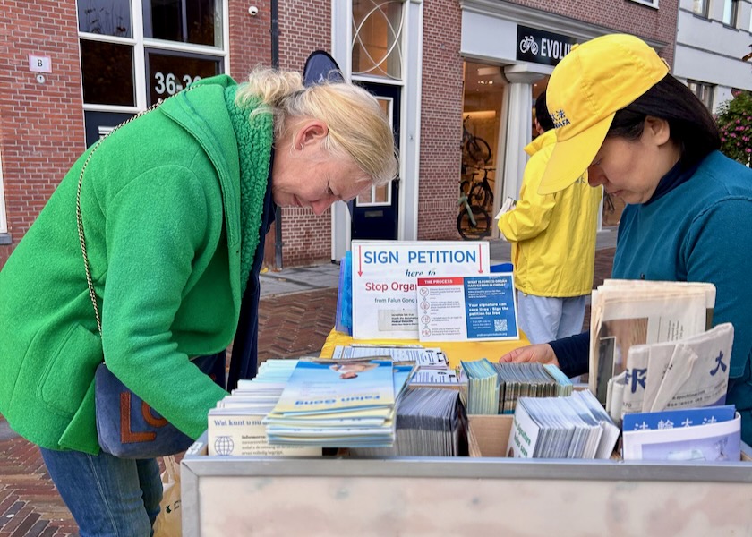 Image for article Hollanda: Wassenaar'daki Gazete Falun Dafa Bilgilendirme Günü Hakkında Haber Yaptı