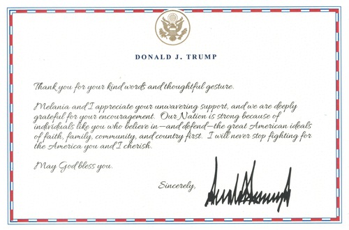 Image for article Önemli Kişiler ve Kurumlar Minghui Kitap Bağışları İçin Teşekkür Etti