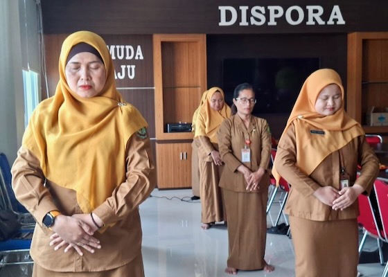 Image for article ​Endonezya'dan Bir Devlet Memuru: “Doğruluk, Merhamet ve Hoşgörü’den Herkes Fayda Görür”