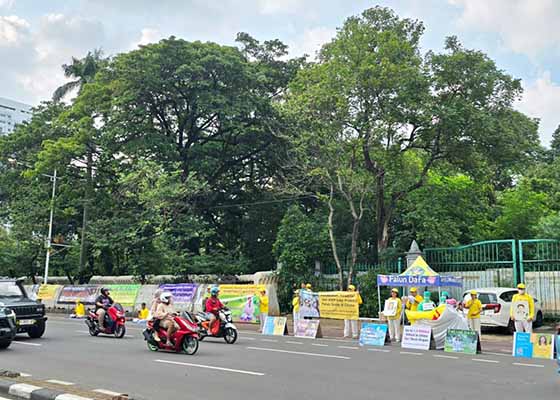 Image for article ​Endonezya: Düzenlenen Mitinglerle Çin'deki İnsan Hakları İhlalleri Ortaya Çıkarıldı