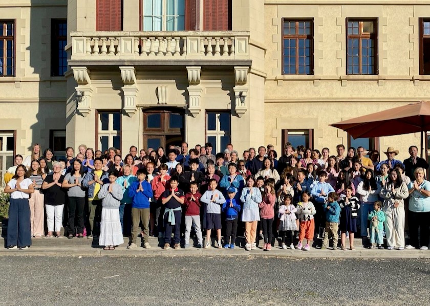 Image for article ​Fransa: Kampçılar, Doğruluk-Merhamet-Hoşgörü’nün Besleyici Ortamında Öğreniyor ve Gelişiyor