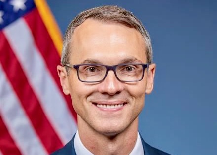 Image for article ABD Kongre Üyesi, Shen Yun Sahne Sanatları'nın 20. Yıldönümünü Kutladı