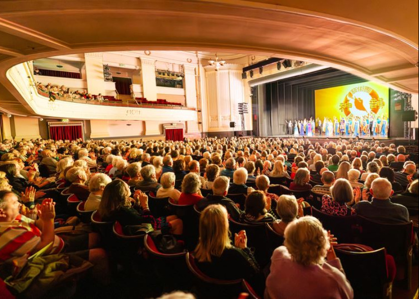 Image for article Avrupalı Ve Amerikalı Tiyatroseverler Shen Yun'un Performansından Keyif Aldılar: 