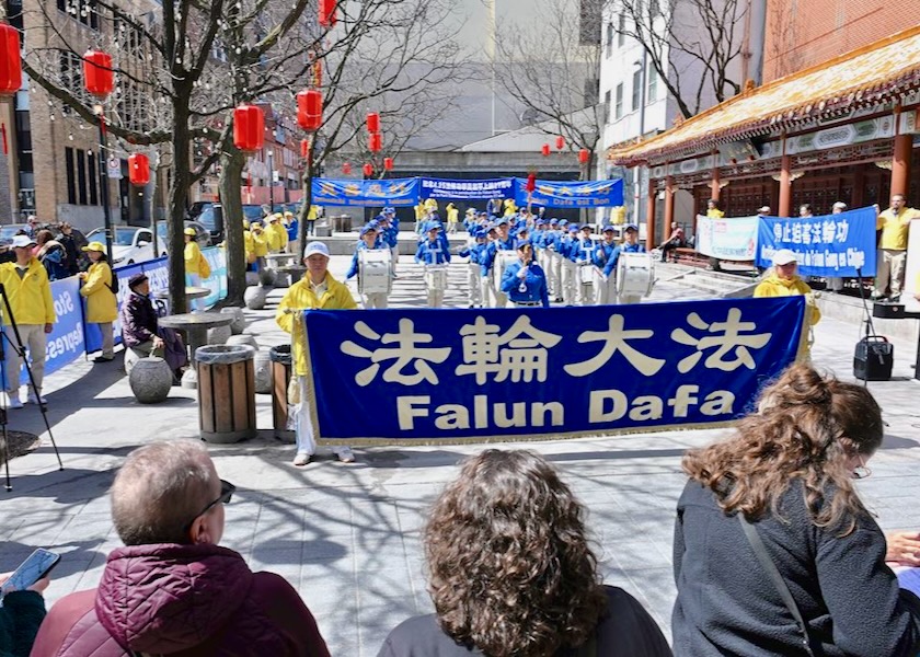 Image for article ​Montreal, Kanada: Falun Gong “İnsanların Kalplerini Daha İyiye Doğru Değiştiriyor”