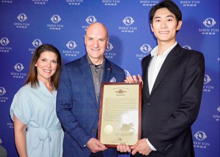 Image for article Kıtalararası İzleyiciler Shen Yun'un Sanatını ve Cesaretini Alkışladı (Bölüm 2)