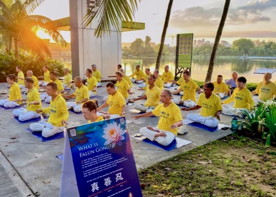 Image for article ​Malezyalı Falun Dafa Uygulayıcıları Dünya Falun Dafa Günü'nü Kutladı, Shifu’ya Olan Minnettarlıklarını Dile Getirdi