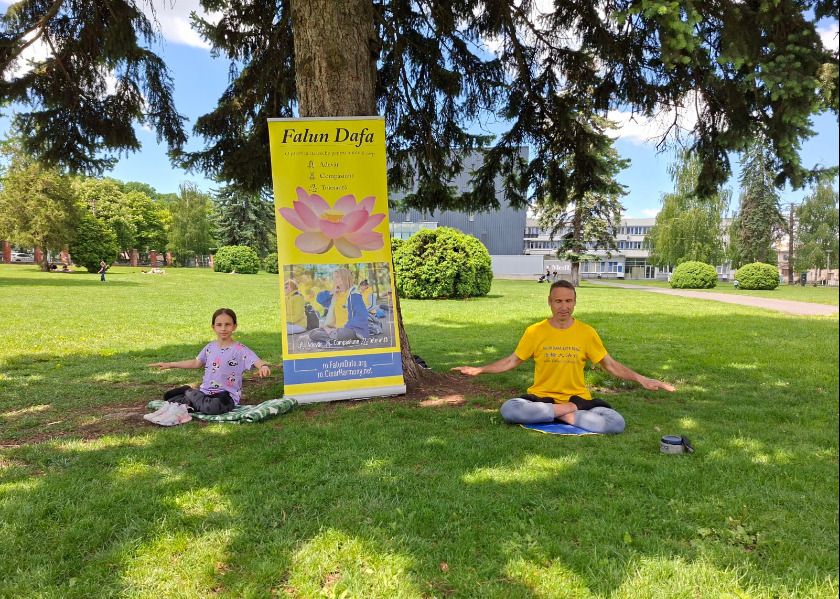 Image for article Rumenler Falun Dafa'yı Destekledi: 