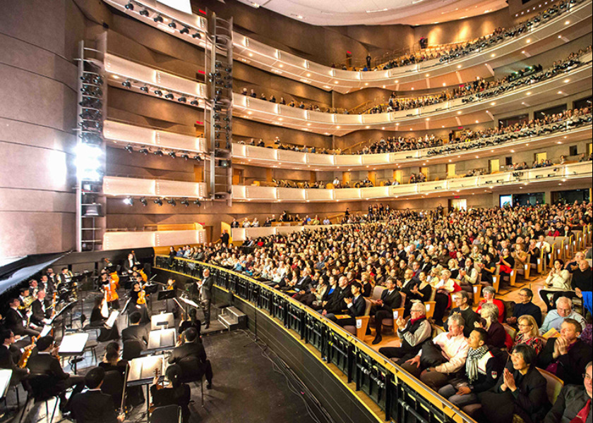 Image for article Shen Yun Toronto'ya Dönerken, Kanadalı Parlamenterler Cesaretlerini Övdü