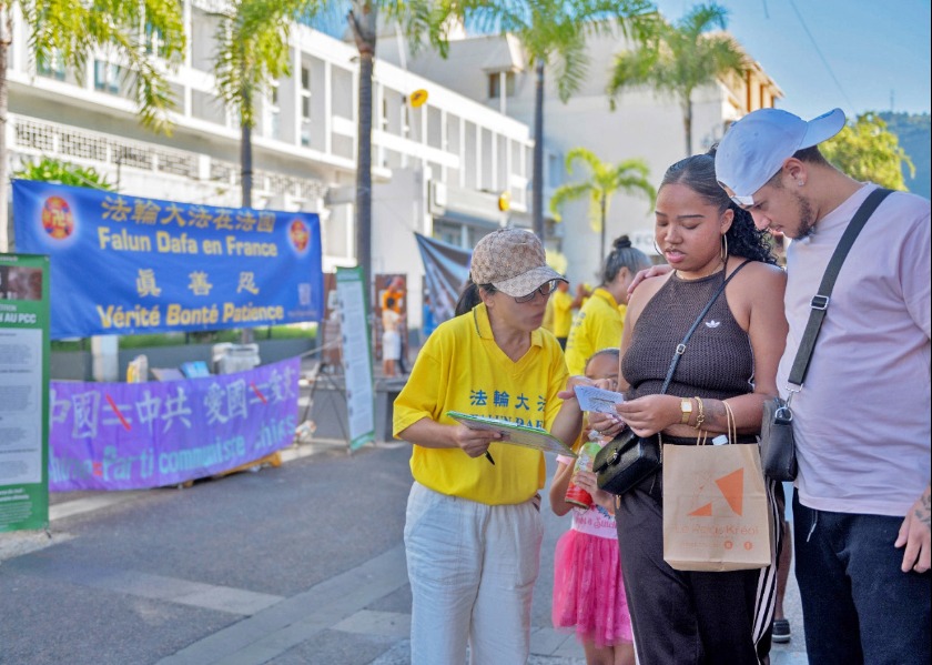 Image for article Fransa'nın Réunion Kentindeki İnsanlar Falun Gong'a Desteklerini Gösterdi Ve Zulmün Sona Ermesi Çağrısında Bulundular
