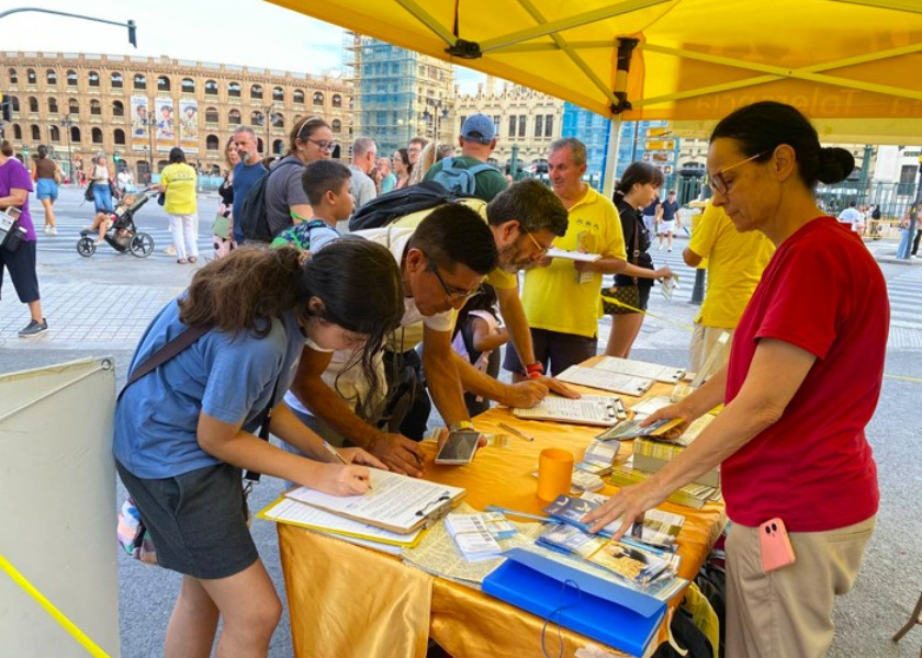 Image for article İspanya,Valencia: Çin'de Falun Dafa'ya Yönelik Zulmün Sonlandırılması İçin Kamuoyundan Destek Geldi
