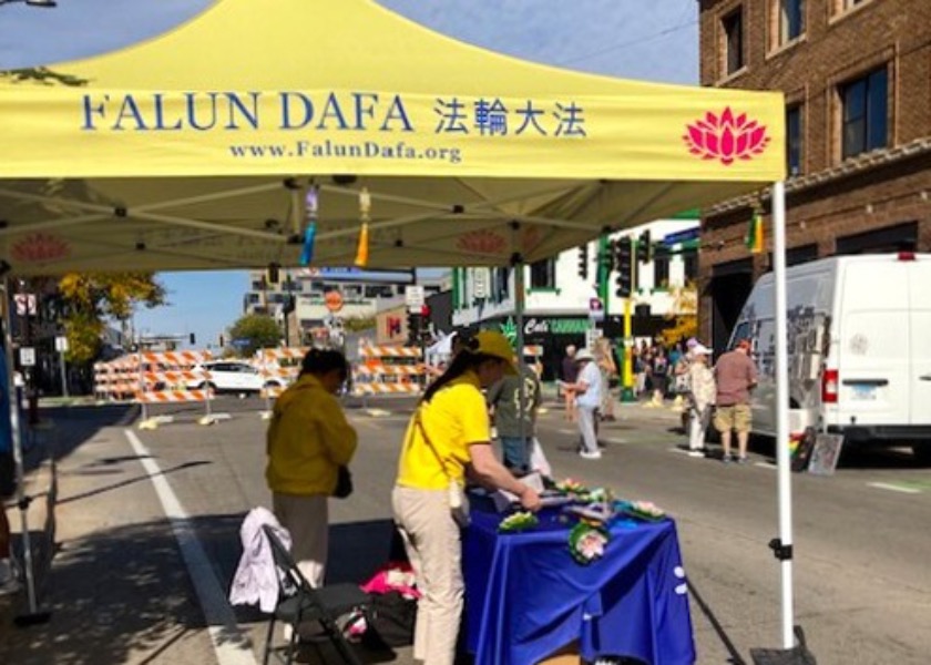 Image for article Minnesota'daki Uygulayıcılar, Open Streets Hennepin 2026'da Falun Dafa'yı Tanıttı